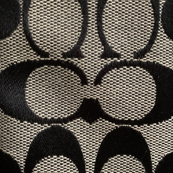 Coach Purse - Crossbody Bag - Picture 2 of 2